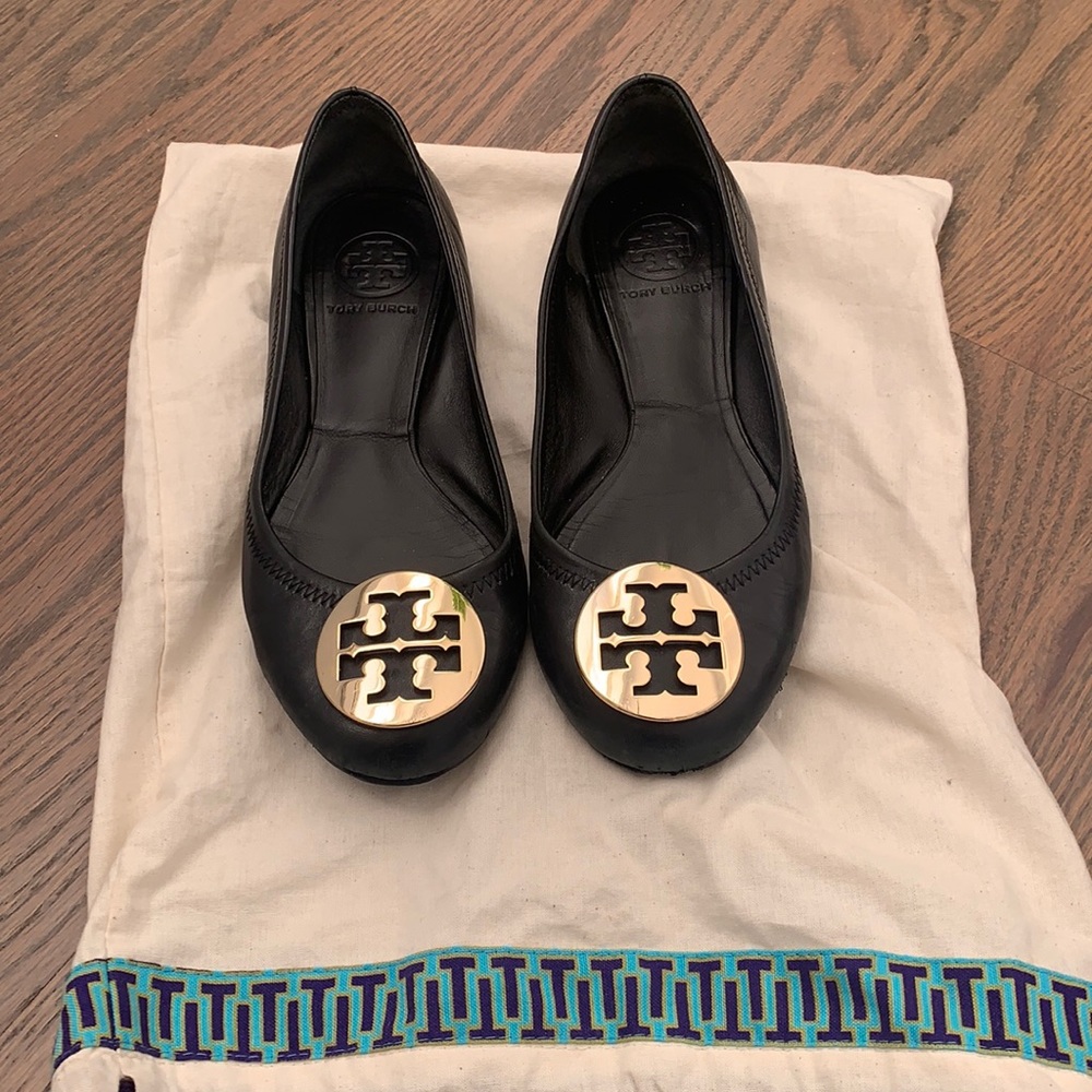 Tory Burch, size 6, black flats